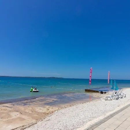 Mimoza Near Fazana For 13 Persons With Private Pool, Sea View, Pet Friendly - Only 800 Meters To The *